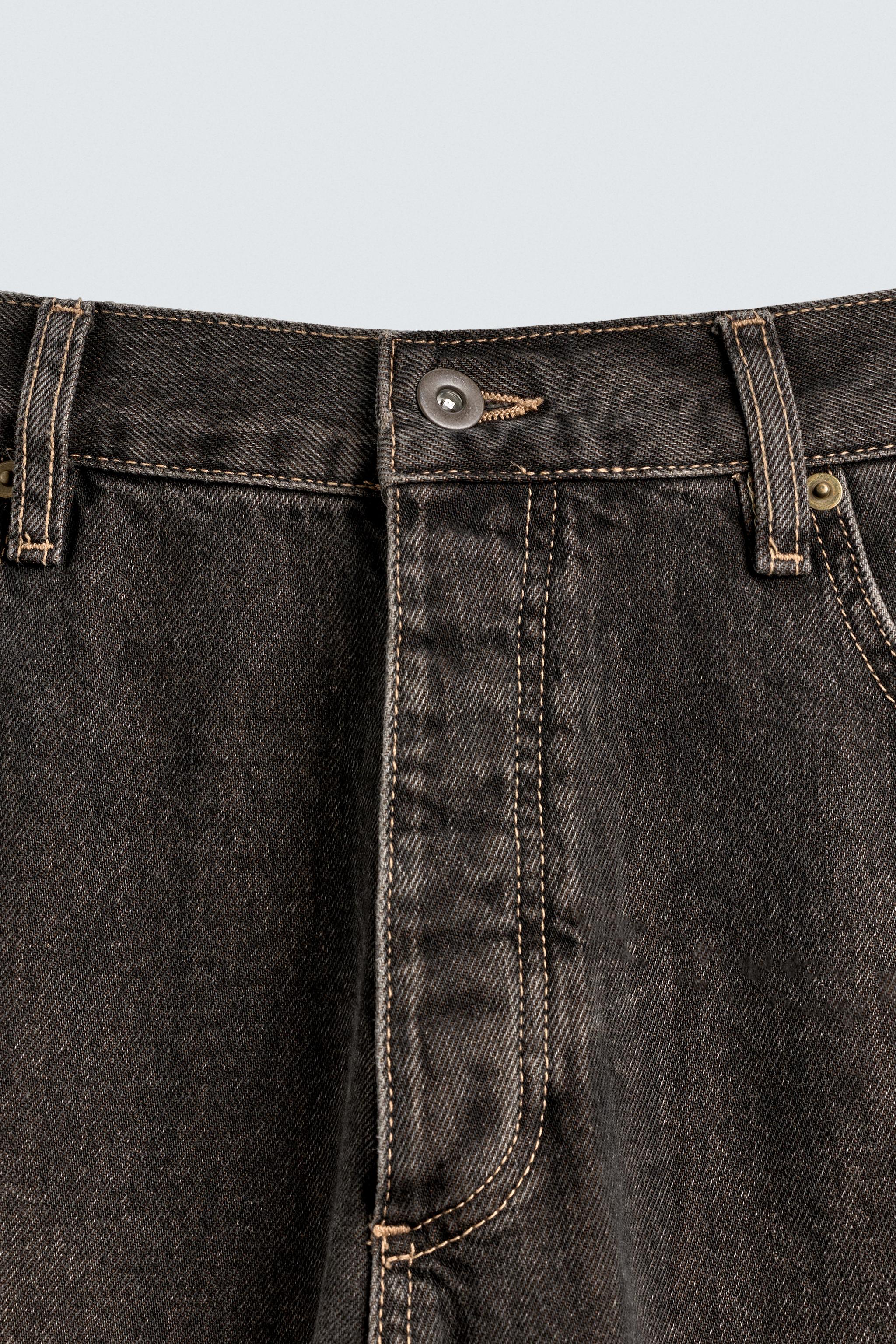 RELAXED FLARE FIT JEANS